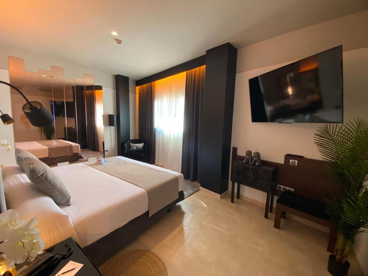On Aleta Room Designed For Adults Almuñécar Zewnętrze zdjęcie