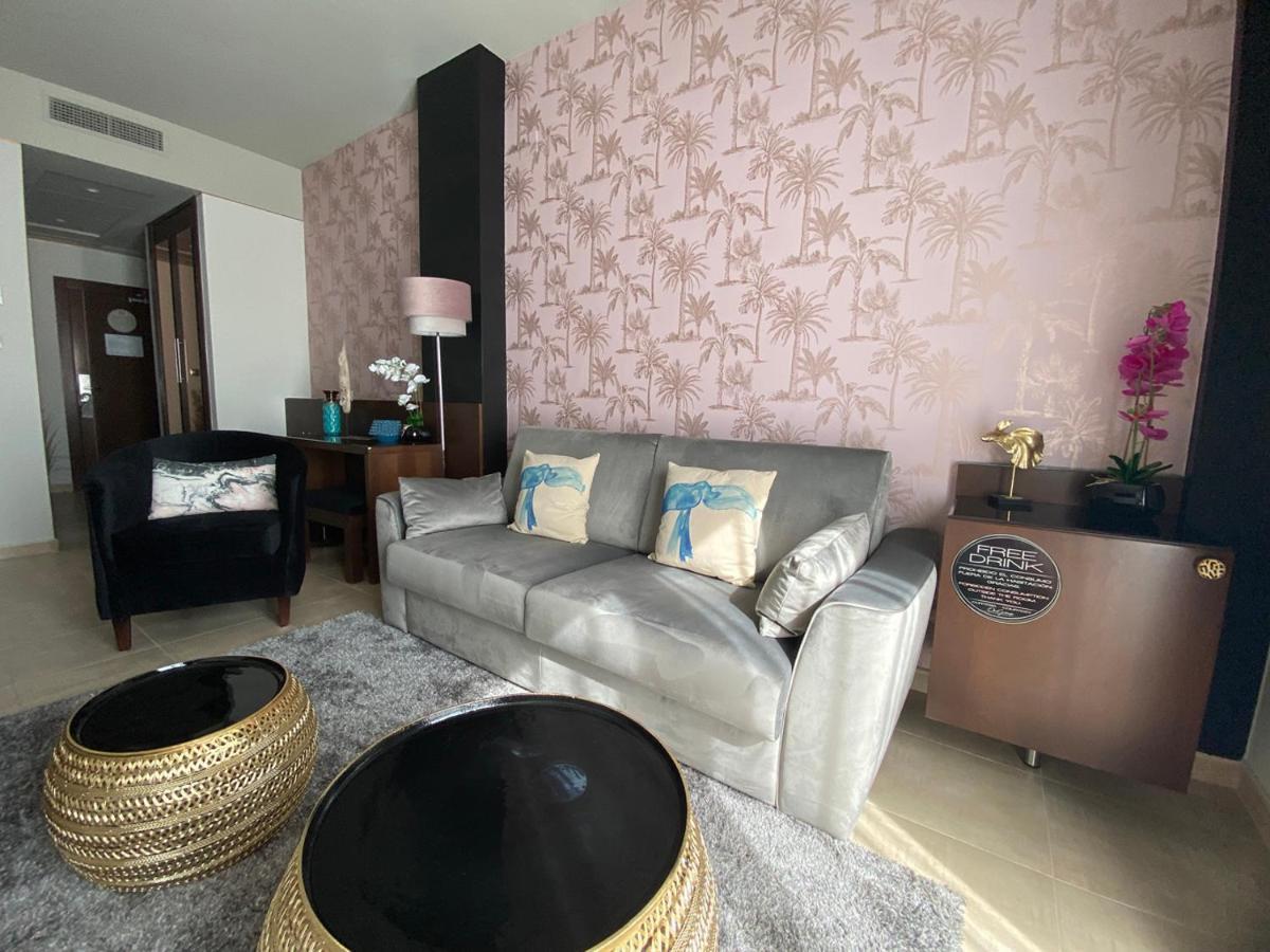 On Aleta Room Designed For Adults Almuñécar Zewnętrze zdjęcie